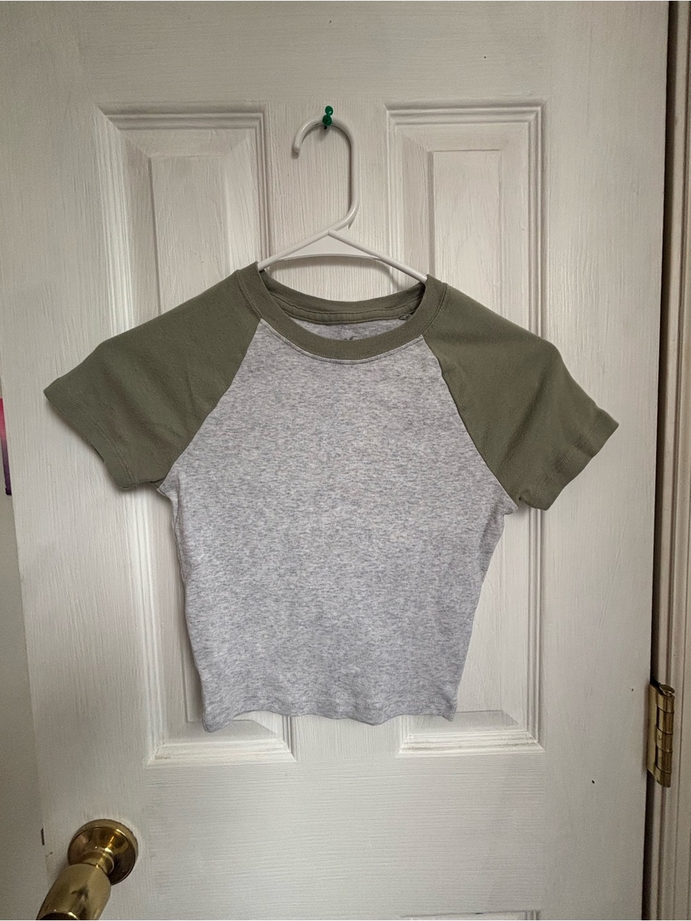 Hollister Raglan Short Sleeve Tee - Olive & Heather Gray